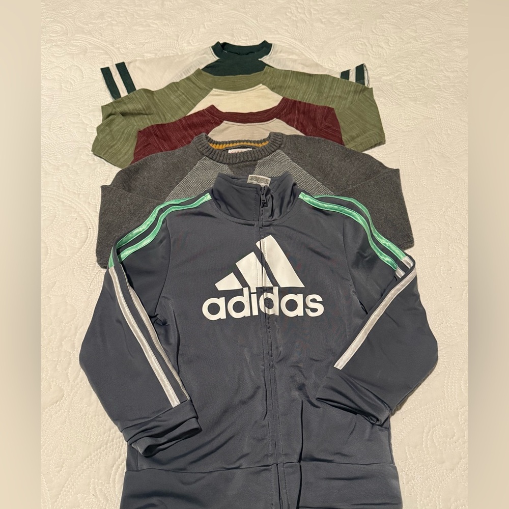 Bundle - 5 items of boys sweaters and shirts‎ 4T